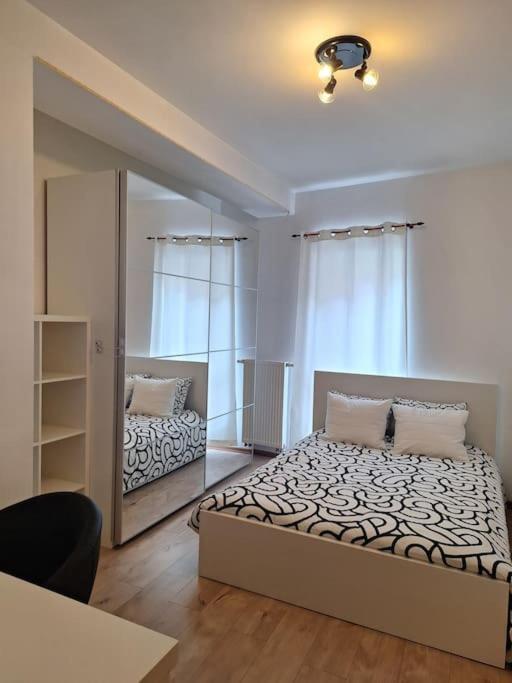 Appartement Avec Vue Sur Meuse Dinant Exterior photo