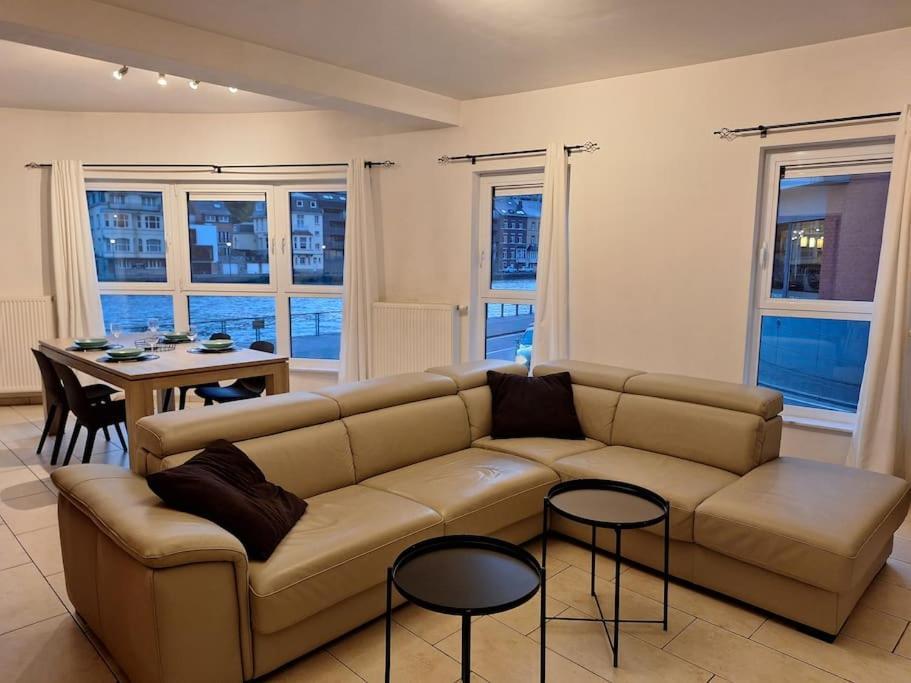 Appartement Avec Vue Sur Meuse Dinant Exterior photo
